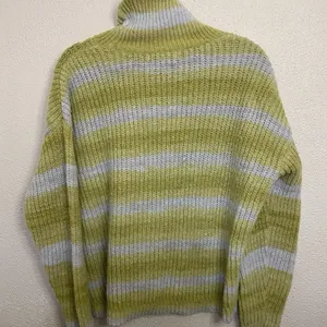 99 Jane Street Women’s Stripped Turtleneck Sweater Size L Yellow Gray RibbedKnit thumbnail 4