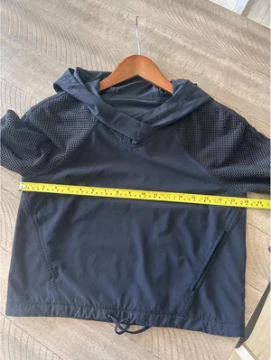 Lululemon Catch a Breeze Hooded Pullover Mesh Sleeves Black Women’s XS LW3BYWS thumbnail 9