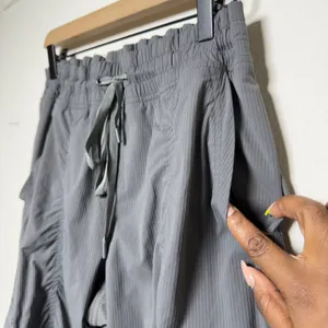 Eddie Bauer‎ Women Dance Studio Pants M Gray Jogger Ruched Lightweight Utility thumbnail 6