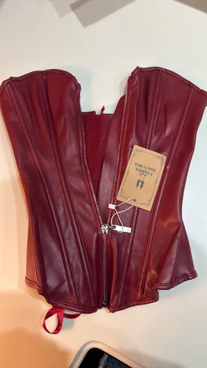Corset Amazon Top Red Leather thumbnail 5