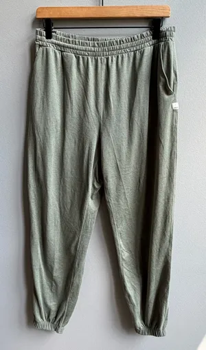 Vuori Boyfriend Jogger Sage Green Drawstring Sweat Pants Size Medium thumbnail 1