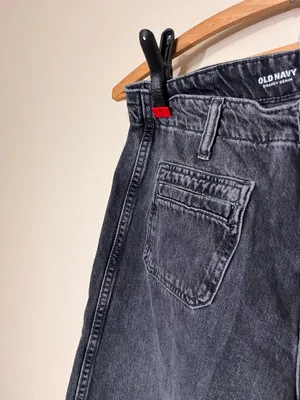 Black Old Navy Barrel Jeans  thumbnail 2