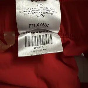 No Ka Oi Sports Bra Red Size Small (01) Open Back Thick Straps Sweetheart‎ Neck thumbnail 7