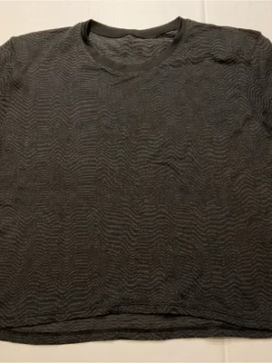 Lululemon Train to Be Seamless Short Sleeve T-Shirt Ripple Wave BlackGraphite 12 thumbnail 2