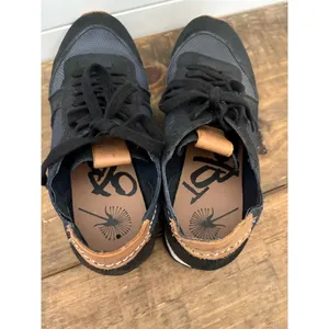 OTBT Unisex Black Leather Suede‎ Sneakers Size 6.5 Casual Retro Chic thumbnail 5
