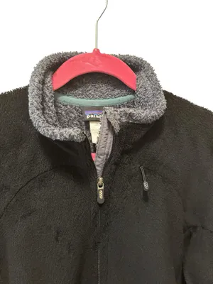 Patagonia Regulator R2 Fleece Full Zip Jacket Sz L Black/Gray Teal Trim Cozy thumbnail 2