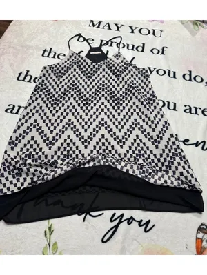 Le Lis Modern Casual Women's Dress Size Medium thumbnail 5