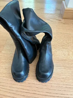 Black Over-the-Knee Chunky Sole Women's Boots thumbnail 3