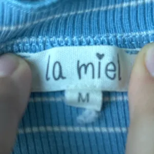 Blue shirt thumbnail 4