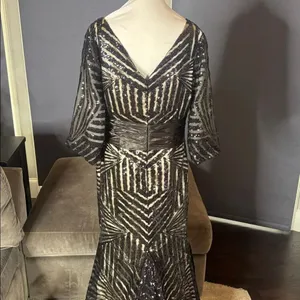 Women’s Black Sequined Full Length Prom Party Dress 3/4 Sleeve Train Size 12 thumbnail 7