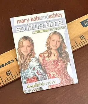 Vintage Mary Kate and Ashley Brooch thumbnail 1