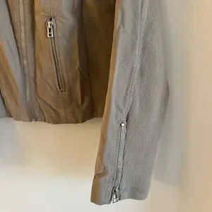 TXS Tan Jacket Size L thumbnail 3