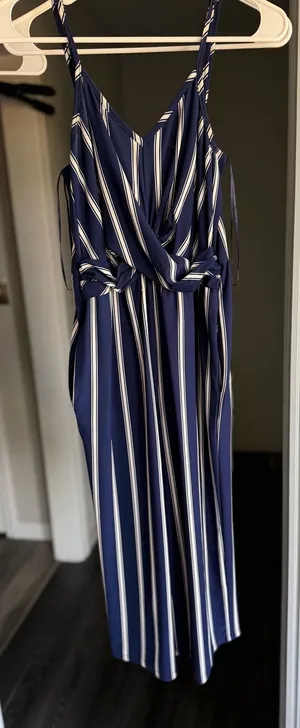 Cropped jumpsuit  thumbnail 1