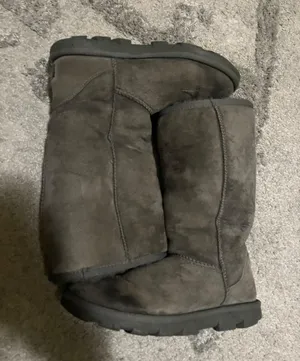 UGG Boots thumbnail 1