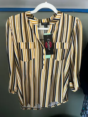 Cocomo Women’s Blouse Multiple Size M petite thumbnail 4