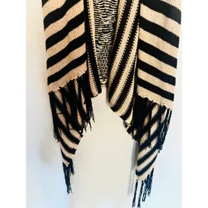 FULL TILT Black Cream Aztec Design Sleeveless Fringe Vest size Medium thumbnail 7