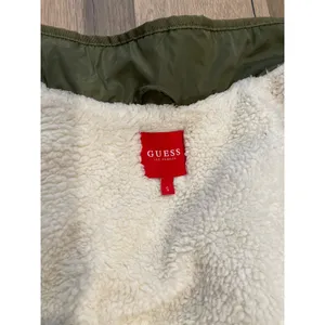 GUESS Sherpa Lined Puffer Vest Olive Green Size S Cozy Warm Casual thumbnail 4