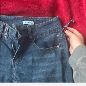 braxton low rise jeans bootcut that’s so fetch  thumbnail 2