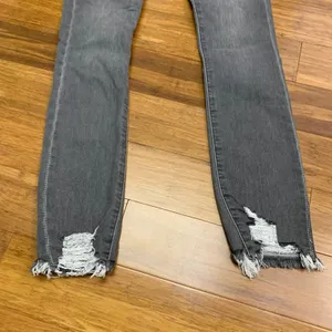 Abercrombie & Fitch‎ Super Skinny Ankle High Rise Gray Jeans Womens Size 24 Rips thumbnail 3
