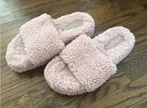 J Slides Purple Fuzzy Platforms thumbnail 1