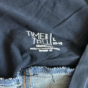 Time and true maternity stretchy shorts Size undefined thumbnail 2