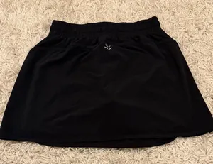 Beyond yoga black tennis skirt with shorts thumbnail 1