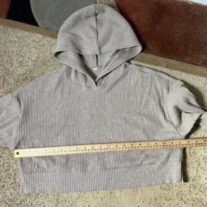 Alo Yoga Muse Ribbed Cropped Hoodie Womens S Gravel Heather Athleisure thumbnail 4