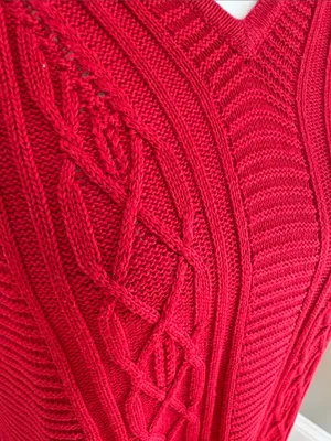Talbots Bright Red V-Neck Cable Knit Sweater 100% Cotton Size Small thumbnail 3