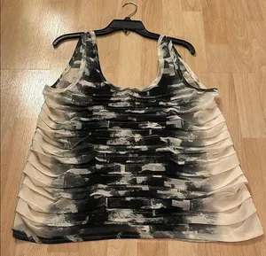 Urban Outfitters Silence + Noise Blocked Print Sleeveless Top L thumbnail 1