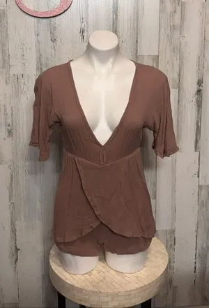 Boho Deep V thumbnail 1