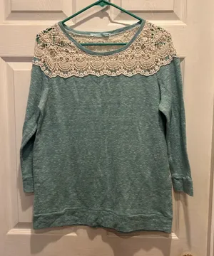 Maurices Womens XL Top Blue‎ Crochet Lace Crew Neck 3/4 Sleeve Pullover thumbnail 1