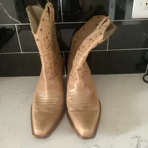 Women’s western cowboy boots embroidered leather with studs Sz 10 made in Italy thumbnail 6