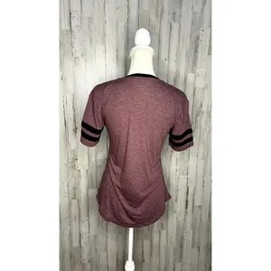 NWT Rivalry Threads Texas‎ A&M Women's V-Neck T-Shirt Maroon Size Small thumbnail 3