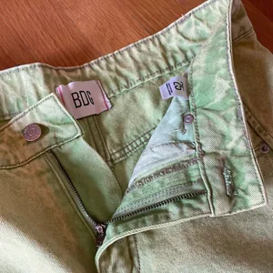 BDG Lime Green Wide Leg Jeans — Size 25 thumbnail 8
