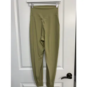 OFFLINE by Aerie Real Me Jogger Pants Green S thumbnail 4