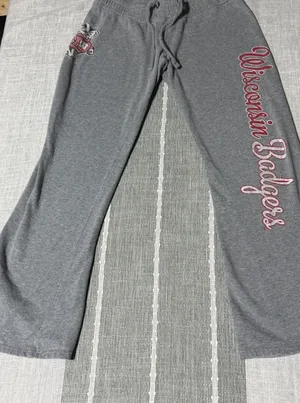 Colosseum Wisconsin Badgers Gray‎ Sweatpants Women Small Collegiate Loungewear thumbnail 1