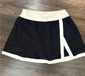 Aerie black/white athletic skirt thumbnail 1
