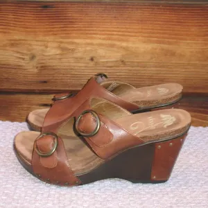 Dansko Womens 7 Fern Leather Platform Wedge Buckle Sandals Shoes thumbnail 5