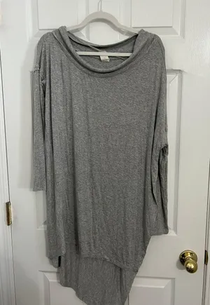 Grapevine Grey Asymmetrical Tunic Top thumbnail 2