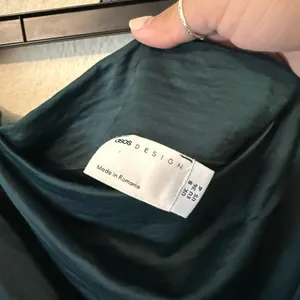 ASOS DESIGN One Shoulder Satin Top Size 4 Forest Green Cocktail Wedding Guest thumbnail 5