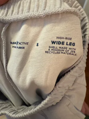 Old navy wide leg sweatpants  thumbnail 2