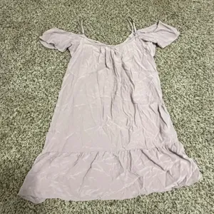 Joie Lavender Mauve‎ 100% Silk Off Shoulder Ruffle Blouse Small 355-D2823 thumbnail 4