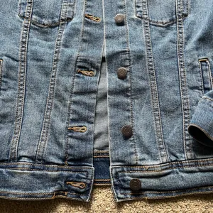 Old Navy Women’s Jean Jacket thumbnail 4