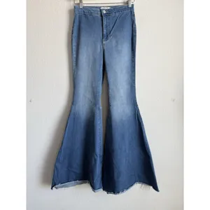 WE THE FREE Women's Just Float On Flare Jeans 27 High Rise Raw Hem Boho Festival thumbnail 8