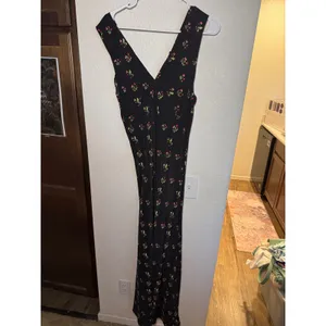 Realisation Par The Inez Black Strawberry Silk Floral Midi Dress V-Neck Size L thumbnail 5
