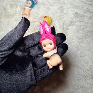 Sonny Bunny Hipper Rhinestone Pink ( tiny flaw on‎ bum) thumbnail 3