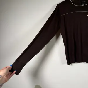 Y2K Vintage BCBG Max Azria Brown lightweight Sweater with Bow Detail Medium thumbnail 4