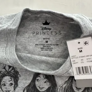 Disney Princess T-shirt Gray with Princess Graphic Size Small New with Tags thumbnail 3