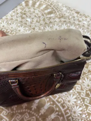 Brahmin Pecan Melbourne Crocodile Embossed Leather Bag with detachable Strap thumbnail 12
