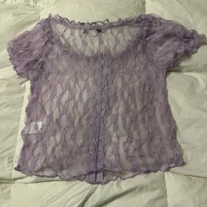 Hyfve Lace Short Sleeve Cropped Top in Lavender - NWOT - Size L thumbnail 5
